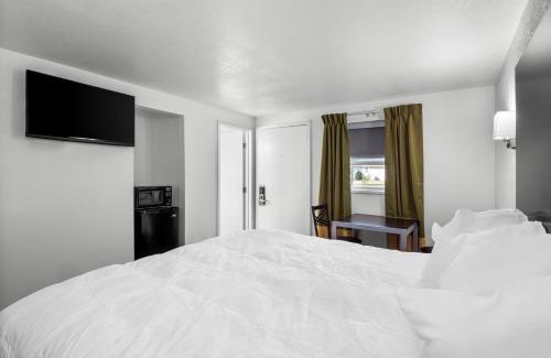 Jonesville Hotel | Americas Best Value Inn Jonesville/Hillsdale