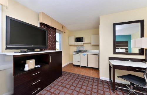 New London Hotel | Americas Best Value Inn New London Mystic