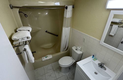 New London Hotel | Americas Best Value Inn New London Mystic