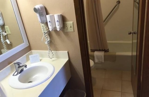 York Hotel | Americas Best Value Inn York