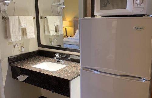 Aberdeen Hotel | AmericInn by Wyndham Aberdeen - Event Center