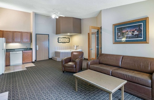 Aberdeen Hotel | AmericInn by Wyndham Aberdeen - Event Center