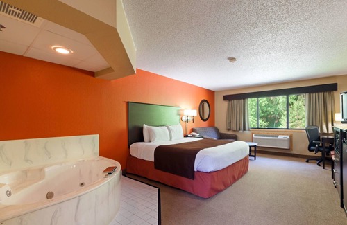 Algona Hotel | AmericInn by Wyndham Algona