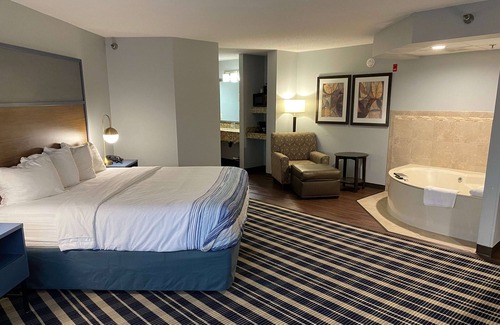 Chanhassen Hotel | AmericInn by Wyndham Chanhassen