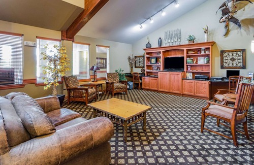 Fort Pierre Hotel | AmericInn by Wyndham Fort Pierre - Conference Center