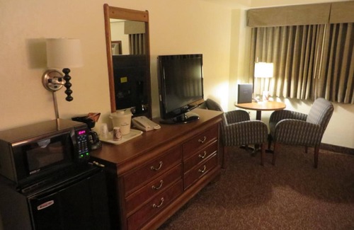 Forest Lake Hotel | AmericInn by Wyndham Forest Lake