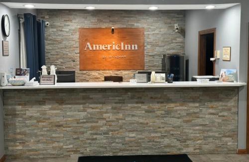 Galesburg Hotel | AmericInn by Wyndham, Galesburg, IL
