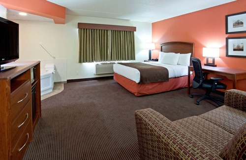 Grafton Hotel | AmericInn by Wyndham Grafton