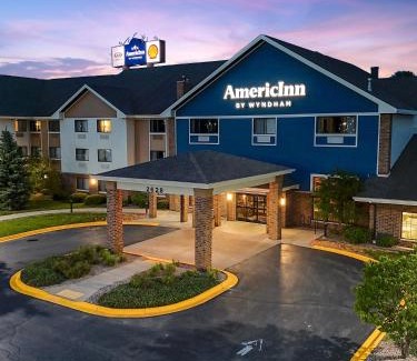 Bellevue Hotel | AmericInn by Wyndham Green Bay East