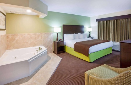 Hartford Hotel | AmericInn by Wyndham Hartford SD