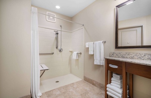 Hartford Hotel | AmericInn by Wyndham Hartford SD