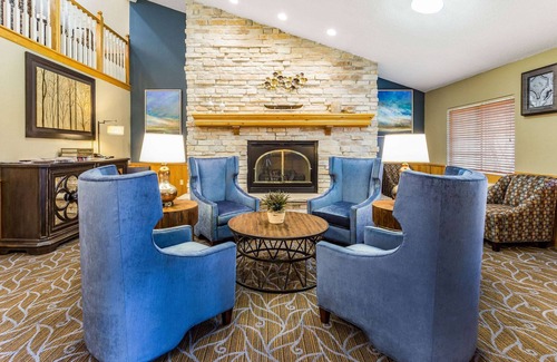 Long Lake Hotel | AmericInn by Wyndham Hotel and Suites Long Lake