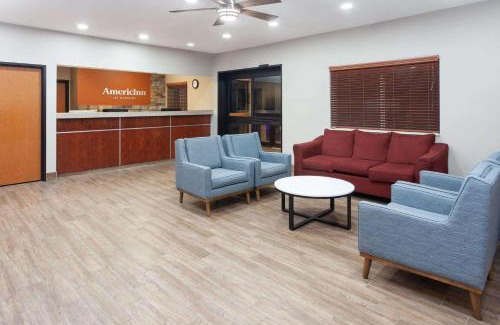 Hudson Hotel | AmericInn by Wyndham Hudson