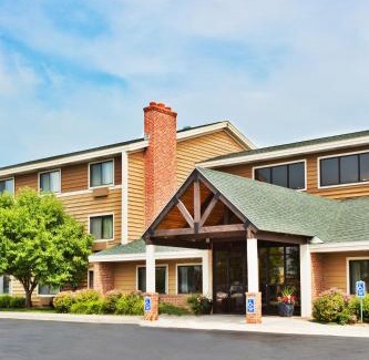 Kearney Hotel | AmericInn by Wyndham Kearney