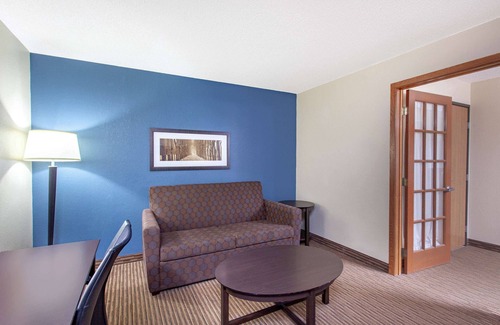 Mankato Hotel | AmericInn by Wyndham Mankato Event Center