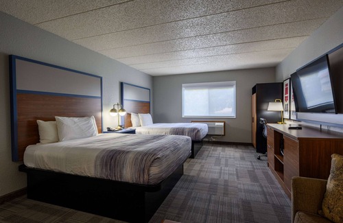 Monroe Hotel | AmericInn by Wyndham Monroe