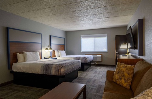 Monroe Hotel | AmericInn by Wyndham Monroe