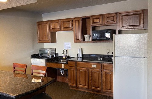 New London Hotel | AmericInn by Wyndham New London