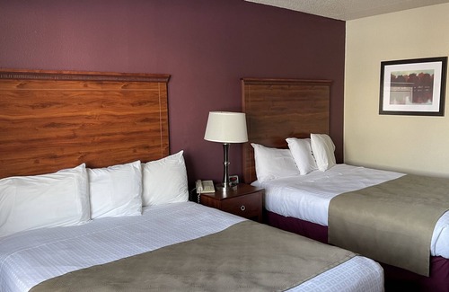New London Hotel | AmericInn by Wyndham New London