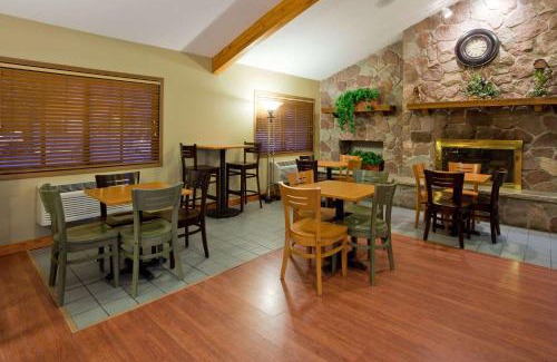 Rice Lake Hotel | AmericInn by Wyndham Rice Lake