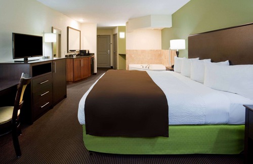 Sibley Hotel | AmericInn by Wyndham Sibley
