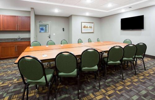 Sibley Hotel | AmericInn by Wyndham Sibley
