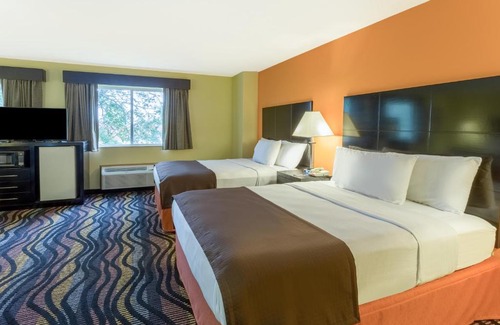 Streator Hotel | AmericInn by Wyndham Streator