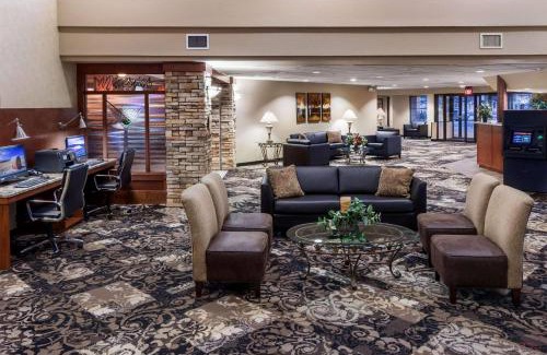 Watertown Hotel | AmericInn by Wyndham Watertown