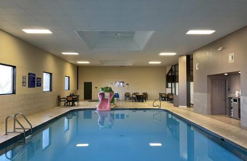 Watertown Hotel | AmericInn by Wyndham Watertown