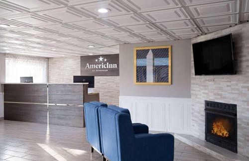 Woodstock Hotel | AmericInn by Wyndham Woodstock IL