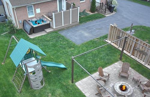 Intercourse House | Amish Guest House - hottub, patio, swing, ebikes