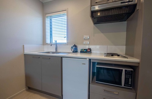 Stratford Hotel | Amity Court Motel