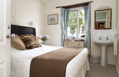 Chard House | Ammonite Lodge Guest House
