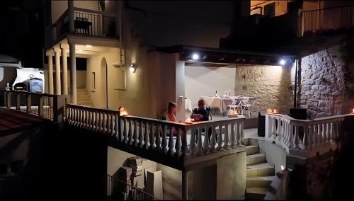 Atessa House | Amoenus