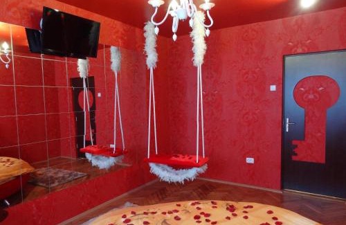 Galati Apartment | Amour Rouge Suite (Adults Only)