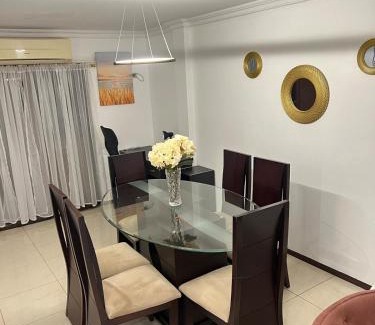 La Aurora Villa | Amplia Casa con Piscina en Guayaquil, La Aurora