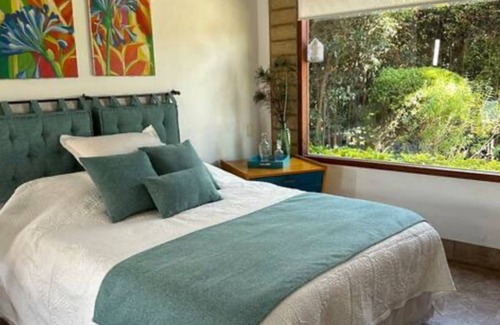 Villa de Leyva Bed & Breakfast | Amplia Habitación Doble en Entorno Campestre
