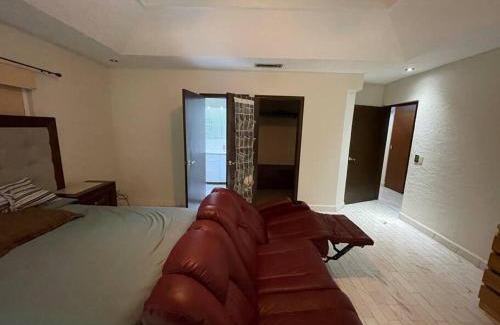 Reynosa Villa | Amplia y céntrica residencia