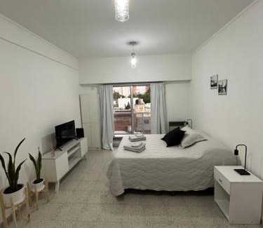 La Plata Apartment | Amplio monoambiente en 7 y 34
