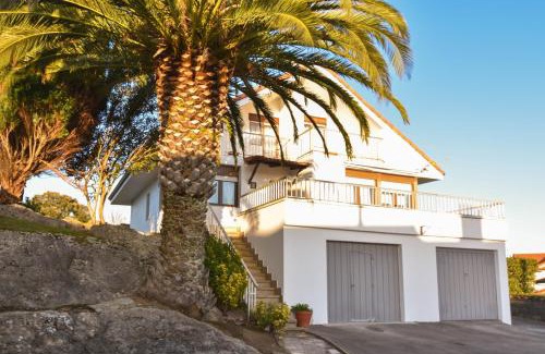 Bareyo House | Amplio y cómodo chalet en Ajo con preciosas vistas