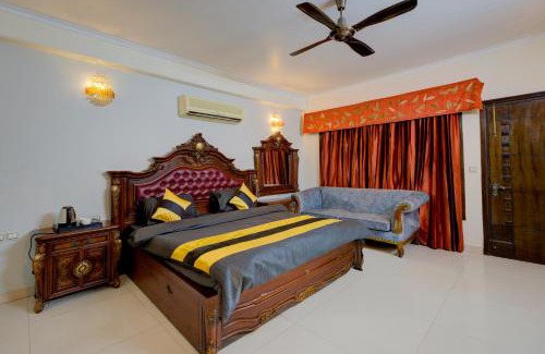 Sector 39 Hotel | Amrit Villa Hotel and Banquet Medanta Hospital Medicity