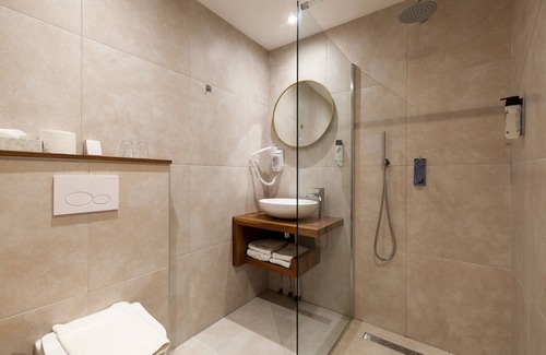 Uithoorn Hotel | Amsterdam Airport Hotel Uithoorn