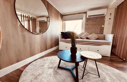Municipality of Aalsmeer Apartment | Amsterdam Boathouse