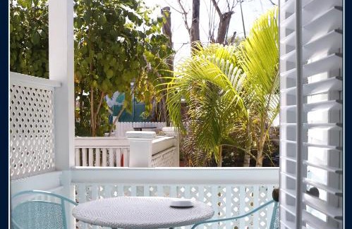 Historic Seaport Bed & Breakfast | Amsterdam's Curry Mansion Inn