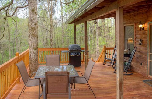Clarkesville Cabin | Amy's Creek 1 - Dog Friendly Cabin with Creekside Views and Covered Deck