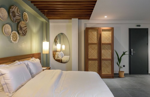 Paradhisos Hotel | Amyntas Seafront Hotel