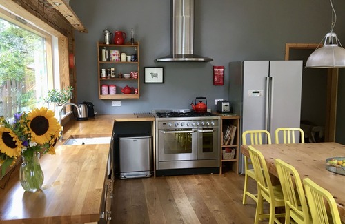 Nethy Bridge House | An Cala, (the Haven) Cairngorm National Park, Nethy Bridge, hot tub