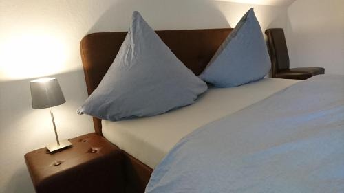 Immendingen House | An der grünen Donau - Ferienwohnung, Monteurwohnung, wir bieten keine Parkplätze, Verpflegung oder Tücher an, Parken NUR gegenüber auf der Straßenseite