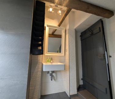 Meerane Apartment | an der steilen Wand 106 Meerane DG