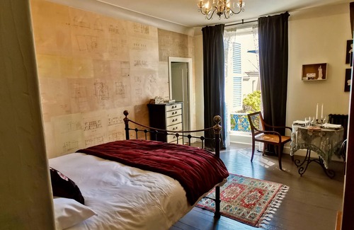 Le Lude Bed & Breakfast | An elegant, comfortable guest house in the Pays de la Loire region, France